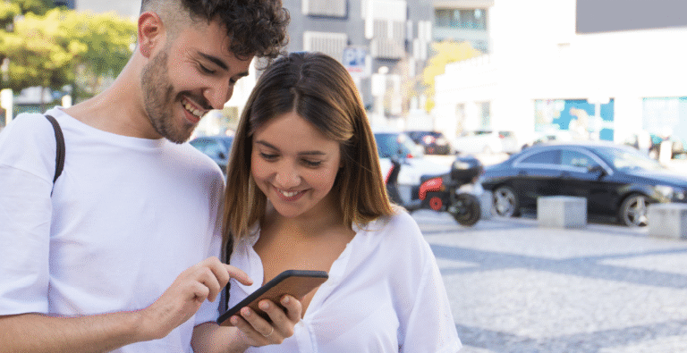 Comportamiento del consumidor digital en plataformas móviles.